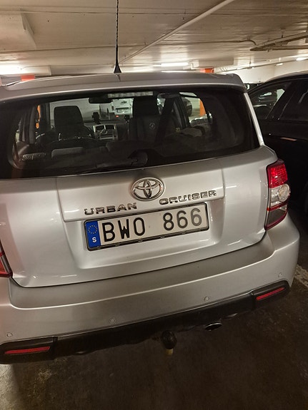 Toyota Urban Cruiser 2 of 6