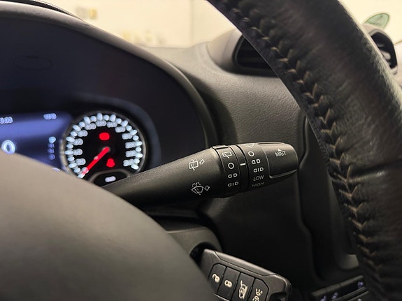 Jeep Renegade 21 of 30