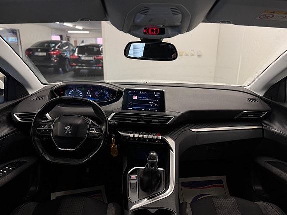 Peugeot 3008 6 of 29