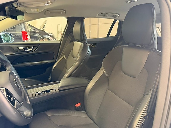 Volvo V60 15 of 25