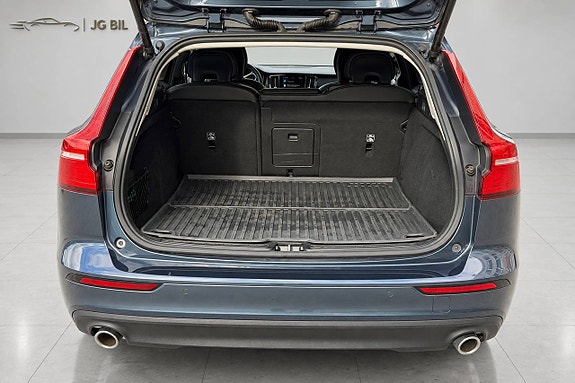 Volvo V60 7 of 25