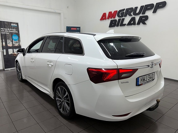 Toyota Avensis 12 of 17