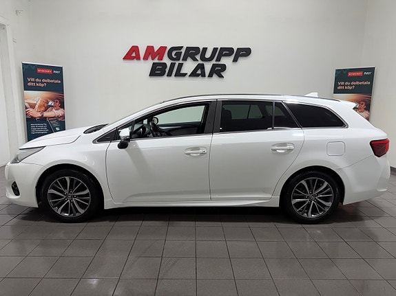 Toyota Avensis 3 of 17