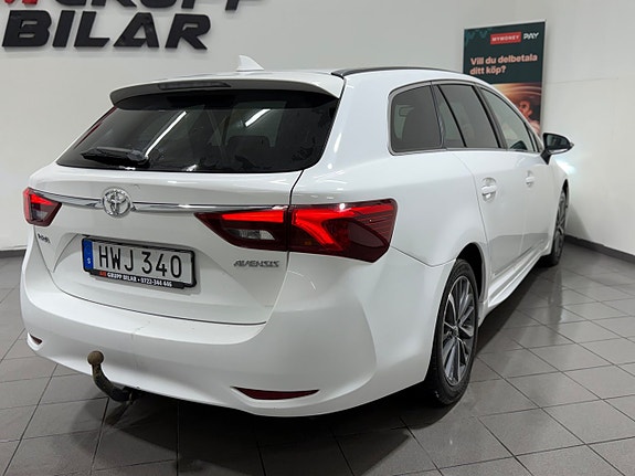 Toyota Avensis 15 of 17