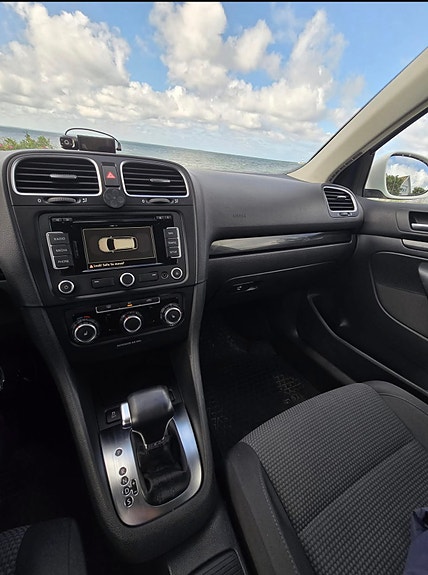 Volkswagen Golf VI 4 of 7