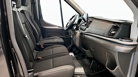 Ford Transit 3 of 12
