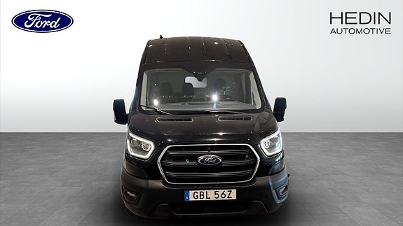 Ford Transit 8 of 12