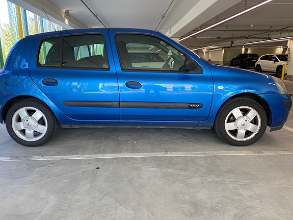 Renault Clio 2 of 3