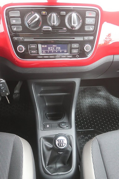 Volkswagen UP! 12 of 20