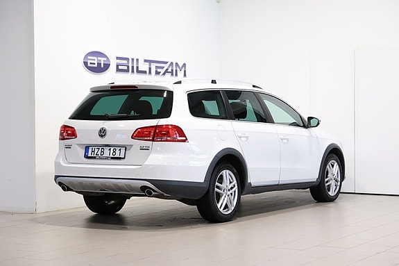 Volkswagen Passat 3 of 15