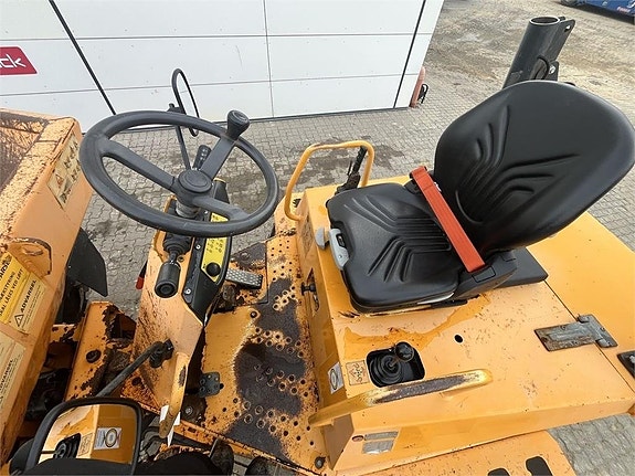Thwaites 6 TONNE 3 of 10