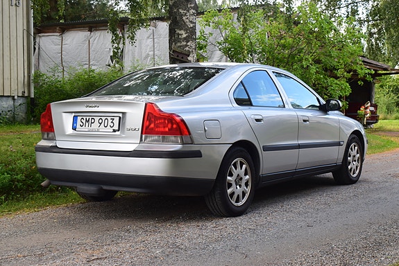 Volvo S60 8 of 15