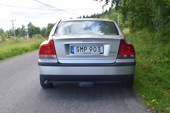 Volvo S60 4 of 15