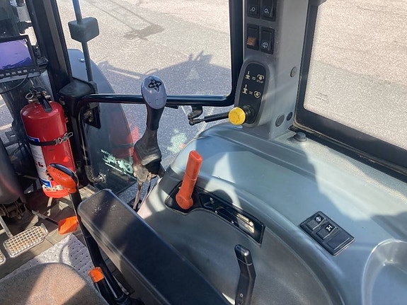 New Holland TL 90 A 8 of 14