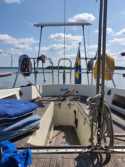 Helmsman 31 5 of 11