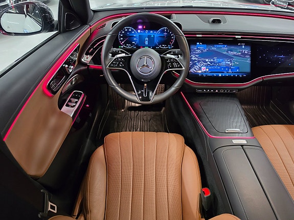 Mercedes-Benz E300 de 15 of 30