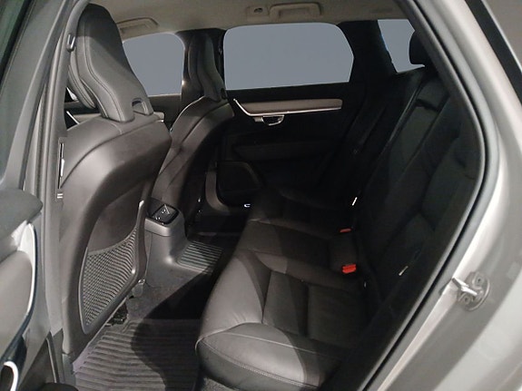 Volvo V90 7 of 8