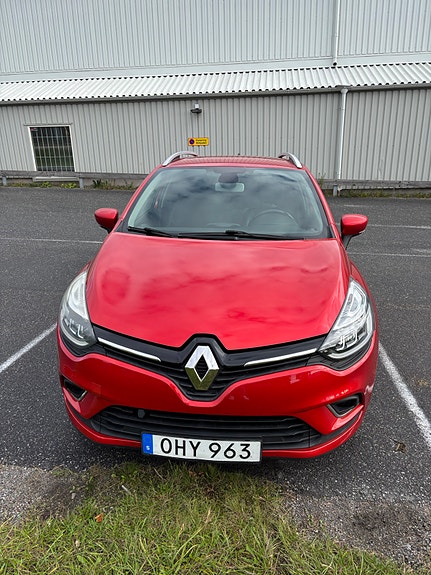 Renault Clio 11 of 15