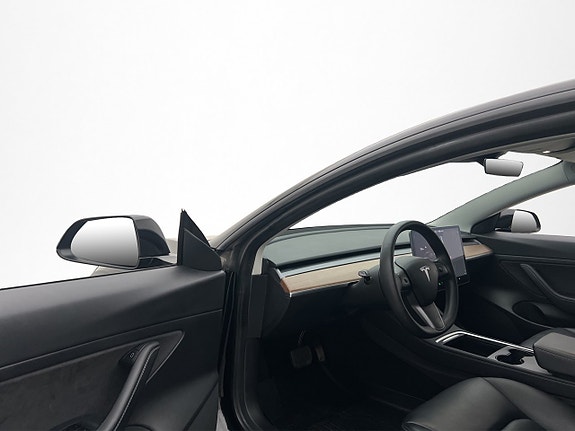 Tesla Model 3 12 of 30
