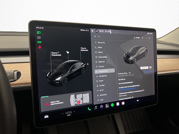 Tesla Model 3 21 of 30