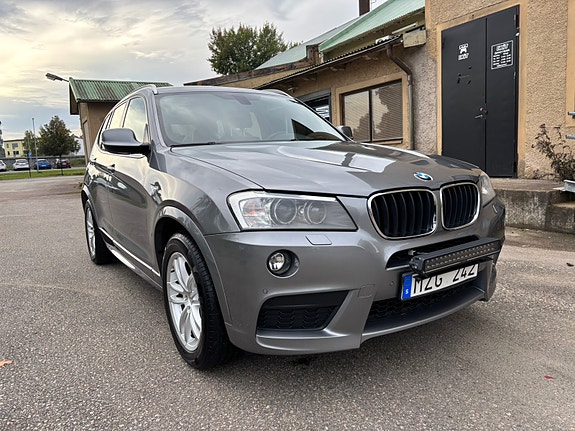 BMW X3 4 of 9