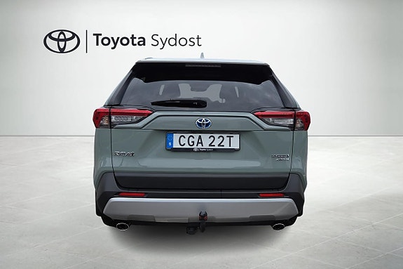 Toyota RAV4 5 of 24
