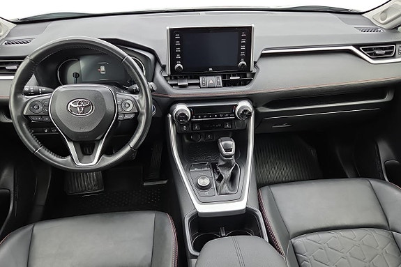 Toyota RAV4 9 of 24