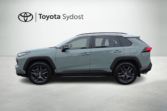 Toyota RAV4 4 of 24