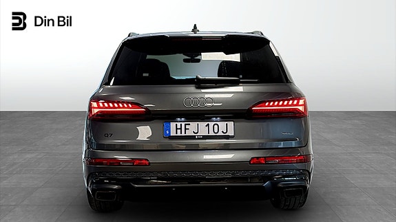 Audi Q7 5 of 17