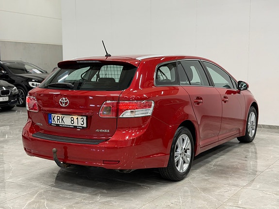 Toyota Avensis 8 of 20