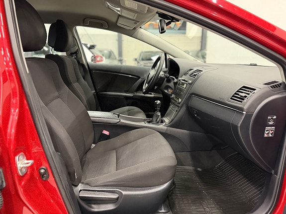 Toyota Avensis 14 of 20