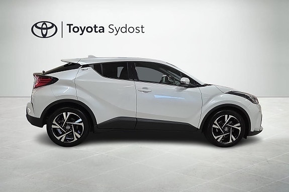Toyota C-HR 17 of 21