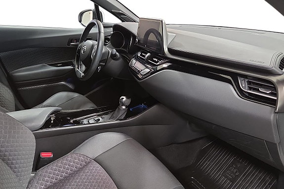 Toyota C-HR 7 of 21