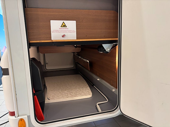LMC Explorer 655 SPORTLINE (ALDE+Automat+U-Soffa+Taksäng+B-kort) 7 of 23