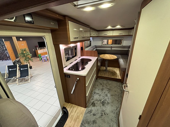 LMC Explorer 655 SPORTLINE (ALDE+Automat+U-Soffa+Taksäng+B-kort) 10 of 23