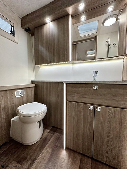 Kabe Royal 780 TDL KS 9 of 11