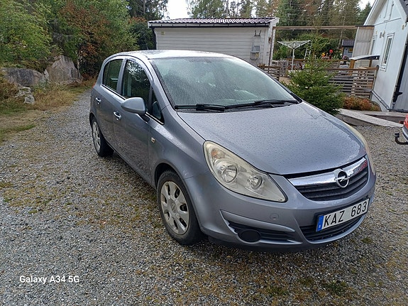 Opel Corsa 2 of 11
