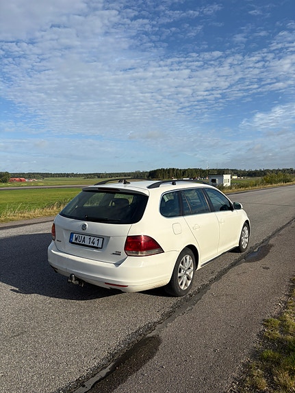 Volkswagen Golf VI 3 of 6