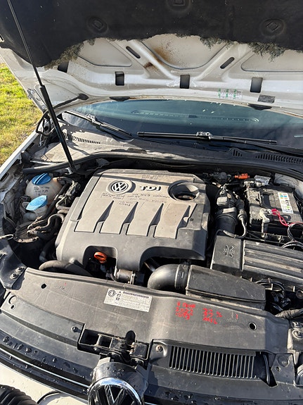 Volkswagen Golf VI 6 of 6