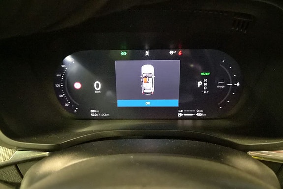 Volvo XC60 15 of 23