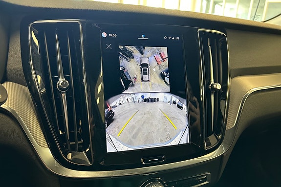 Volvo V60 26 of 30
