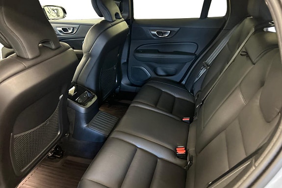 Volvo V60 13 of 30