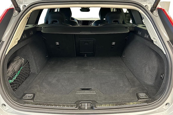 Volvo V60 12 of 30