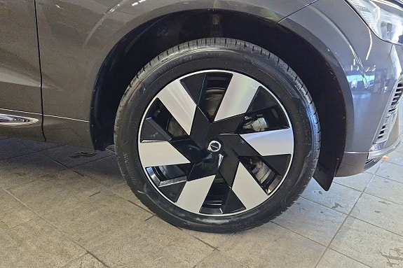 Volvo XC60 18 of 23