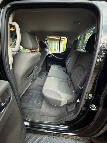 Nissan Navara 8 of 12