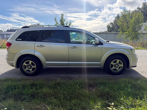Dodge Journey 2 of 14