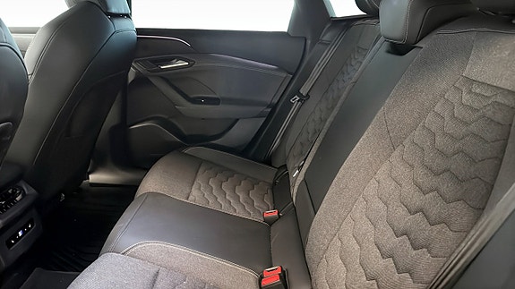 Audi A6 11 of 18
