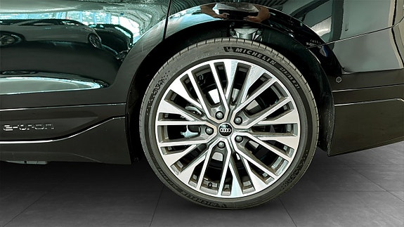 Audi A6 6 of 18