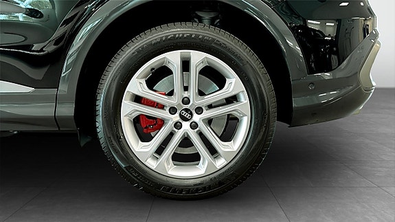 Audi Q5 6 of 21