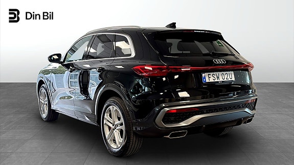 Audi Q5 3 of 21